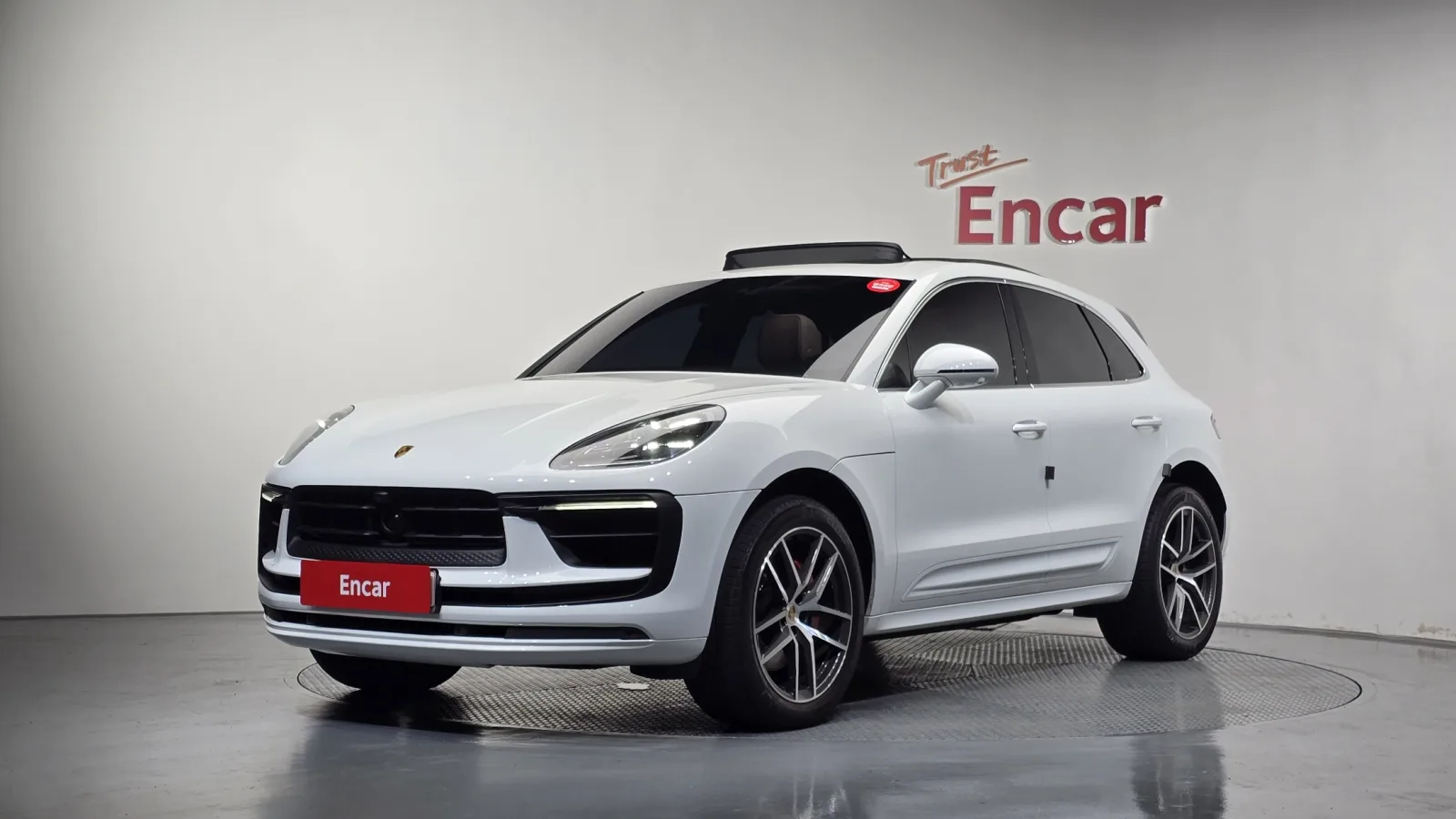 2023 Porsche Macan