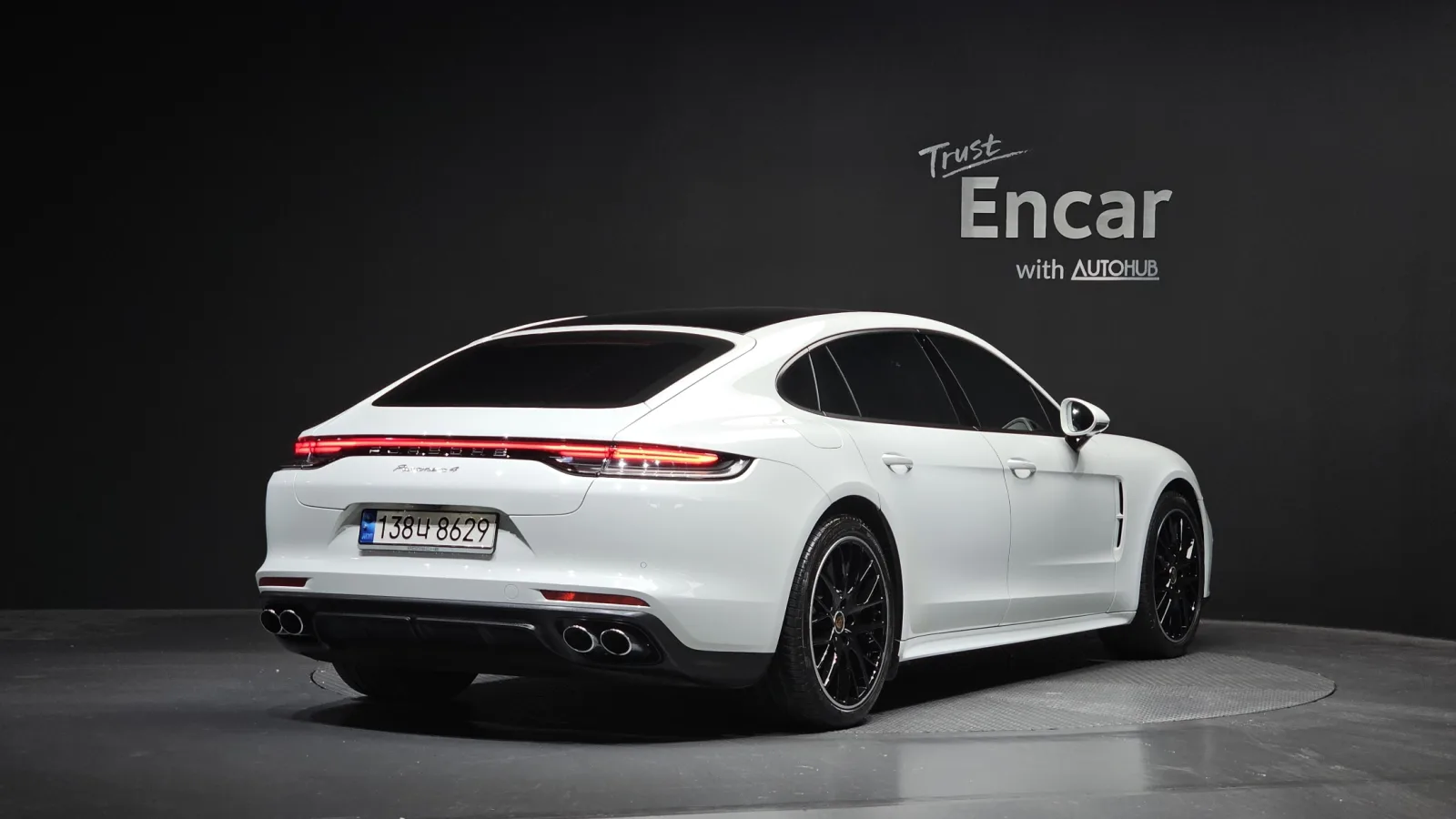 2022 Porsche Panamera
