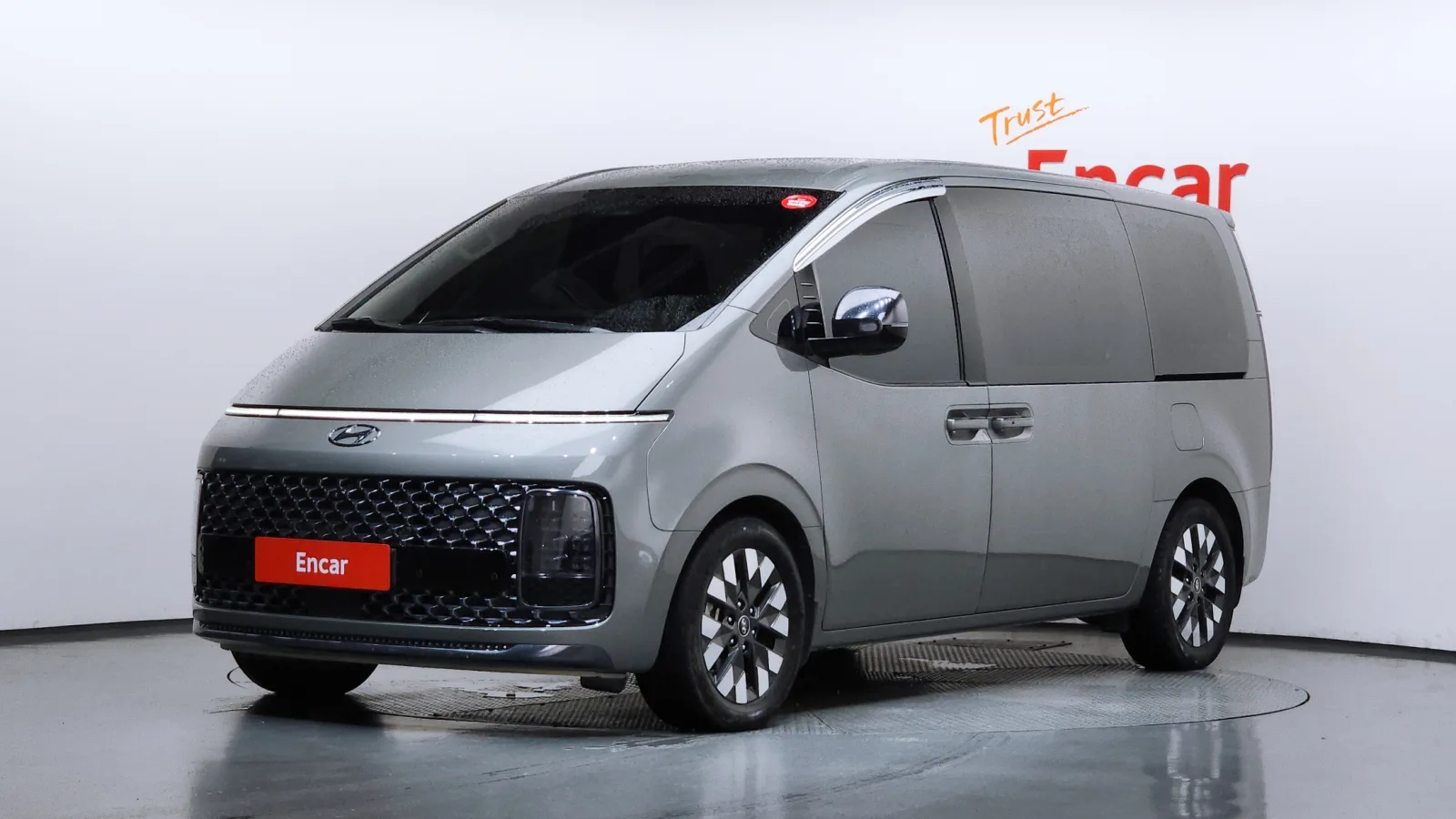 2023 Hyundai Staria