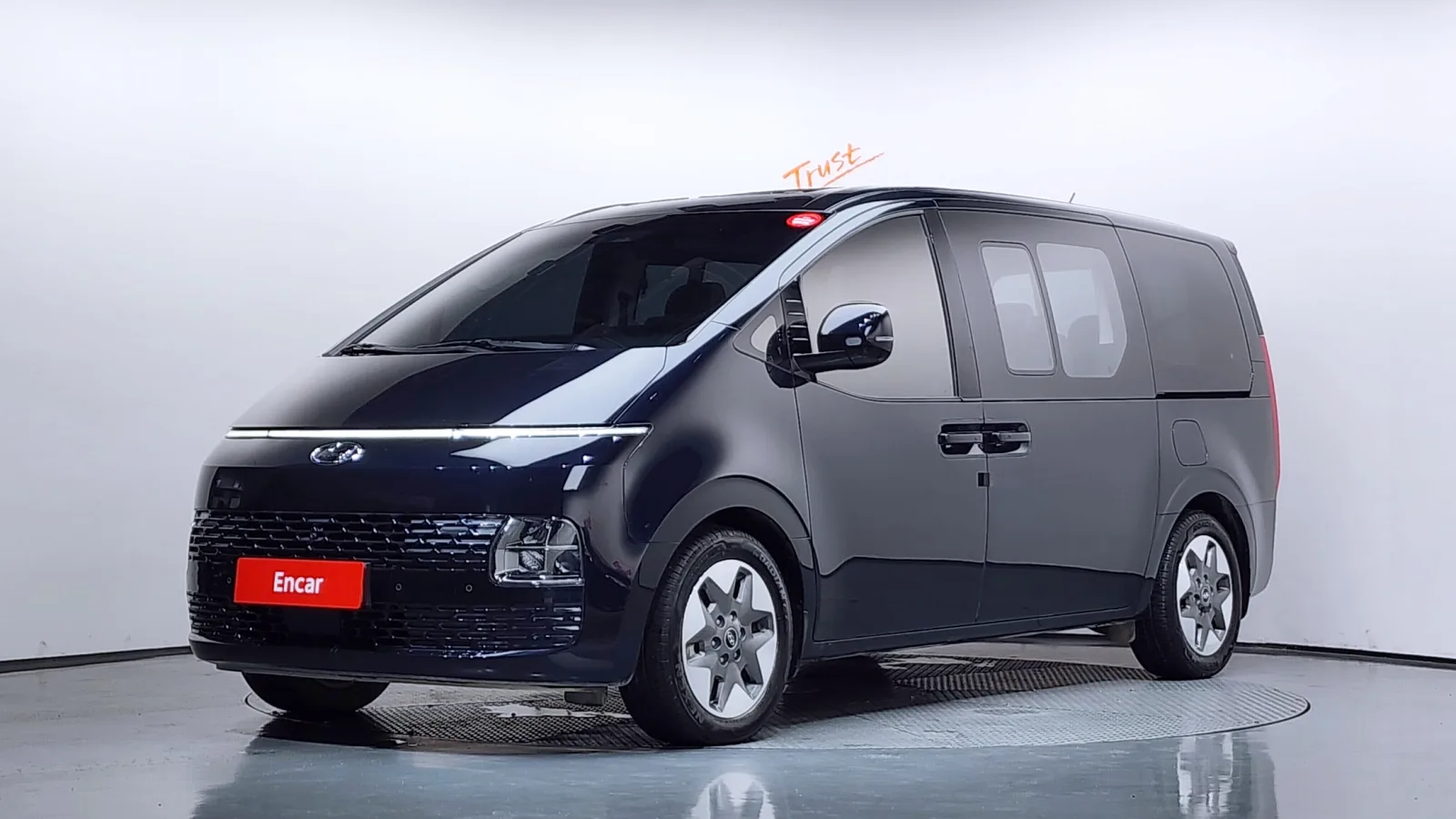 2024 Hyundai Staria