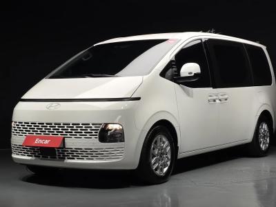 2025 Hyundai Staria
