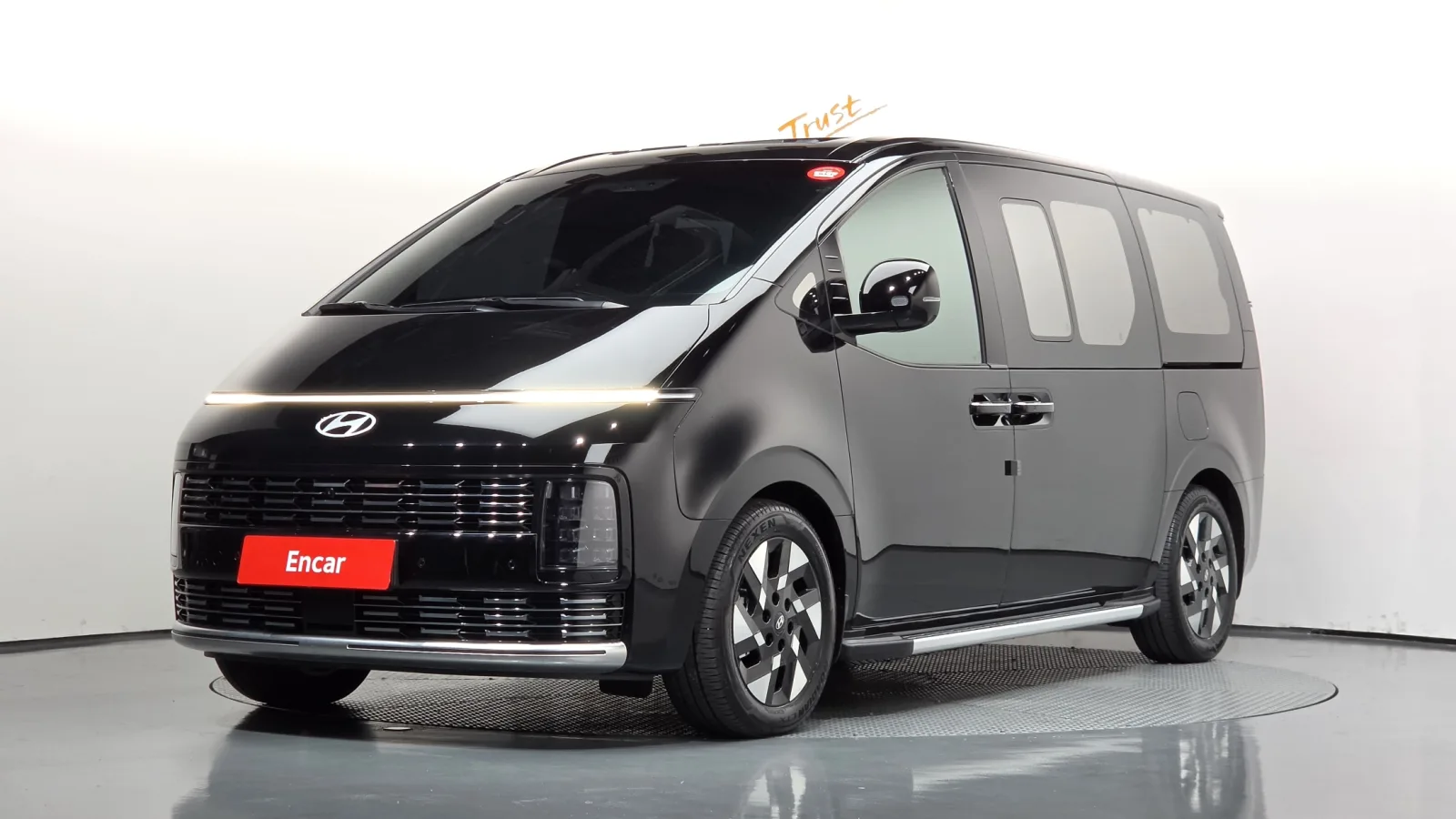 2026 Hyundai Staria