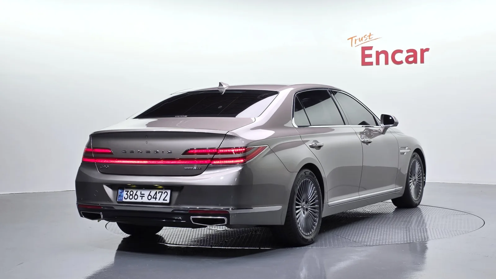 2019 Genesis G90