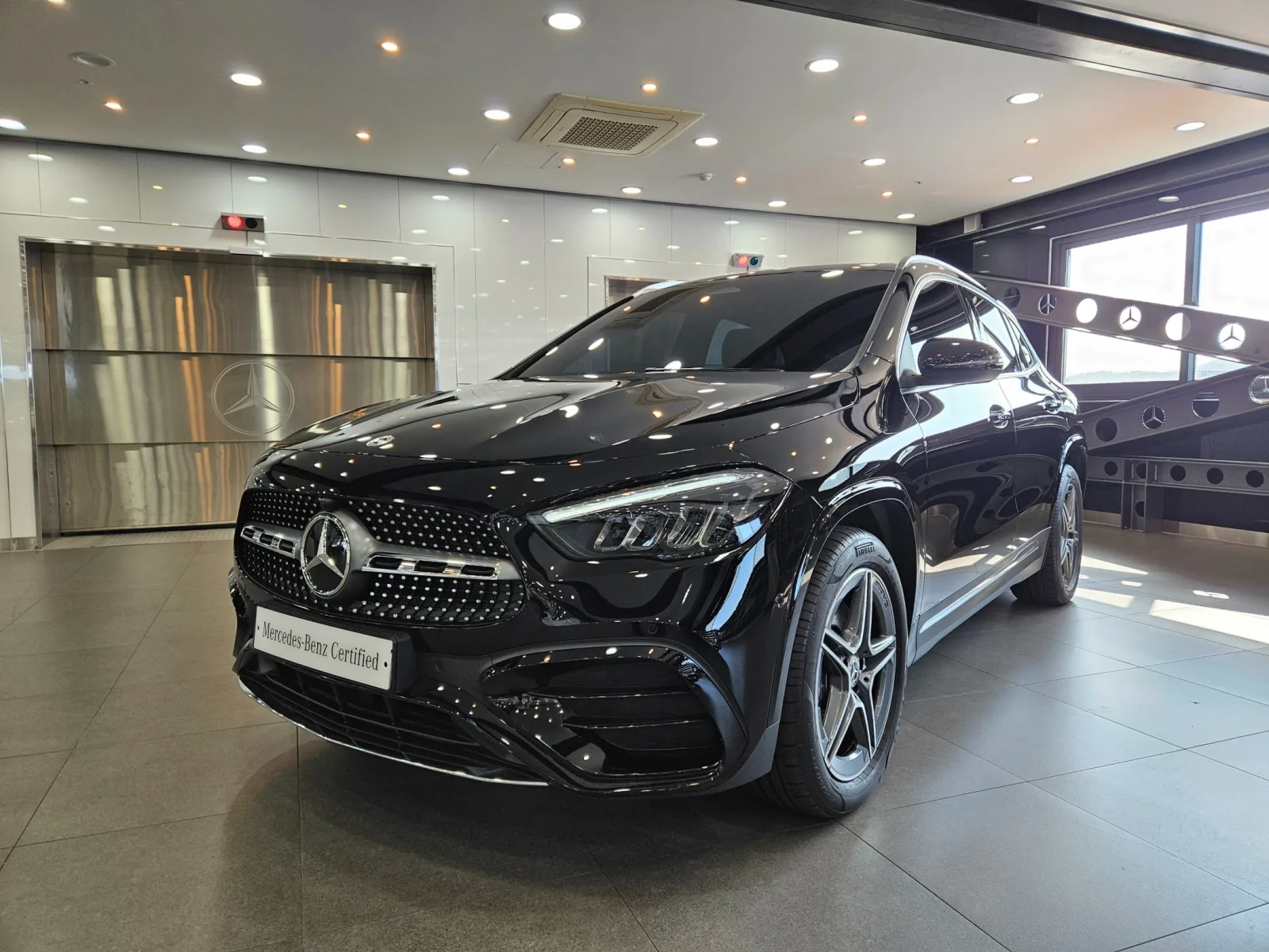 2025 Mercedes-Benz GLA-Class