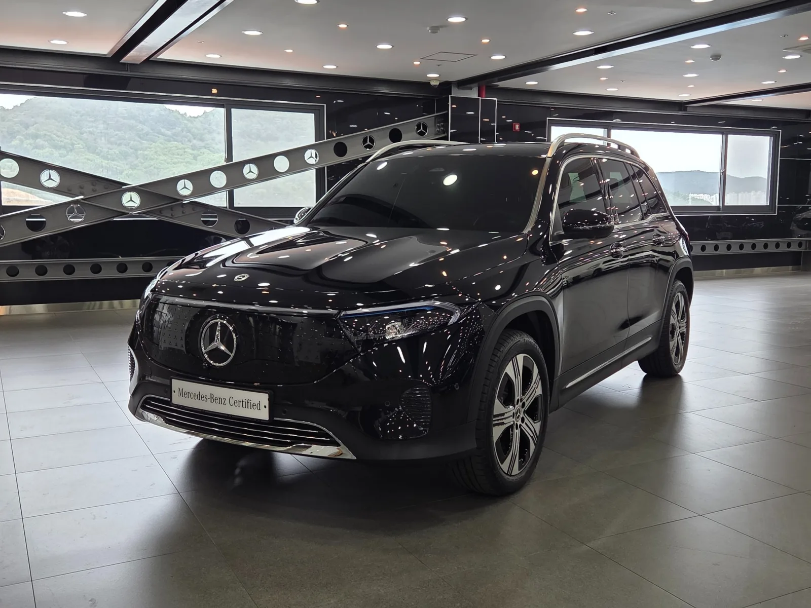 2026 Mercedes-Benz EQB