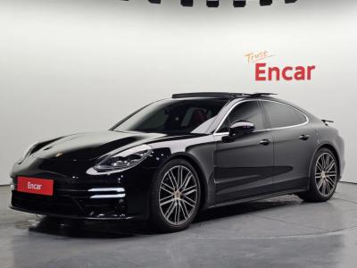 2018 Porsche Panamera
