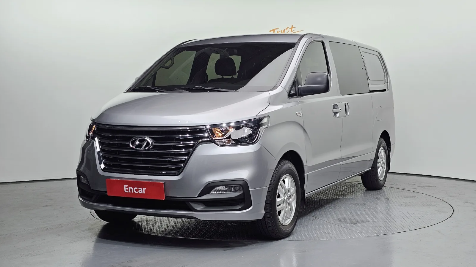 2020 Hyundai Starex