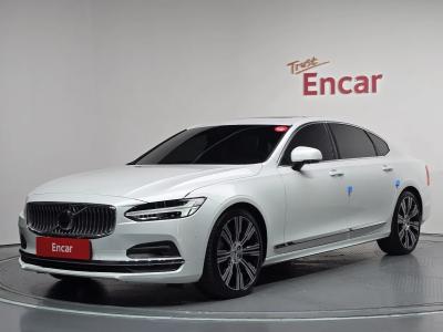 2025 Volvo S90