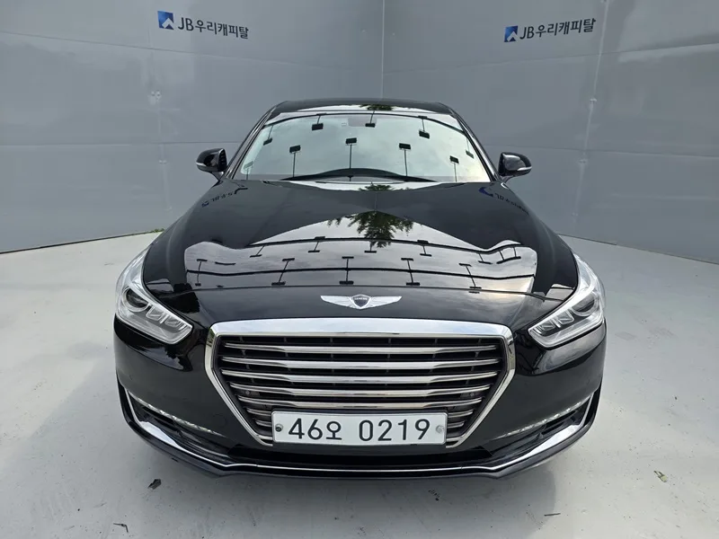 2016 Genesis EQ900
