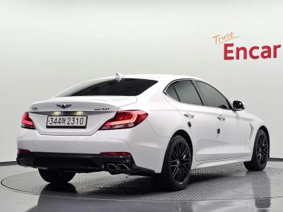 2020 Genesis G70