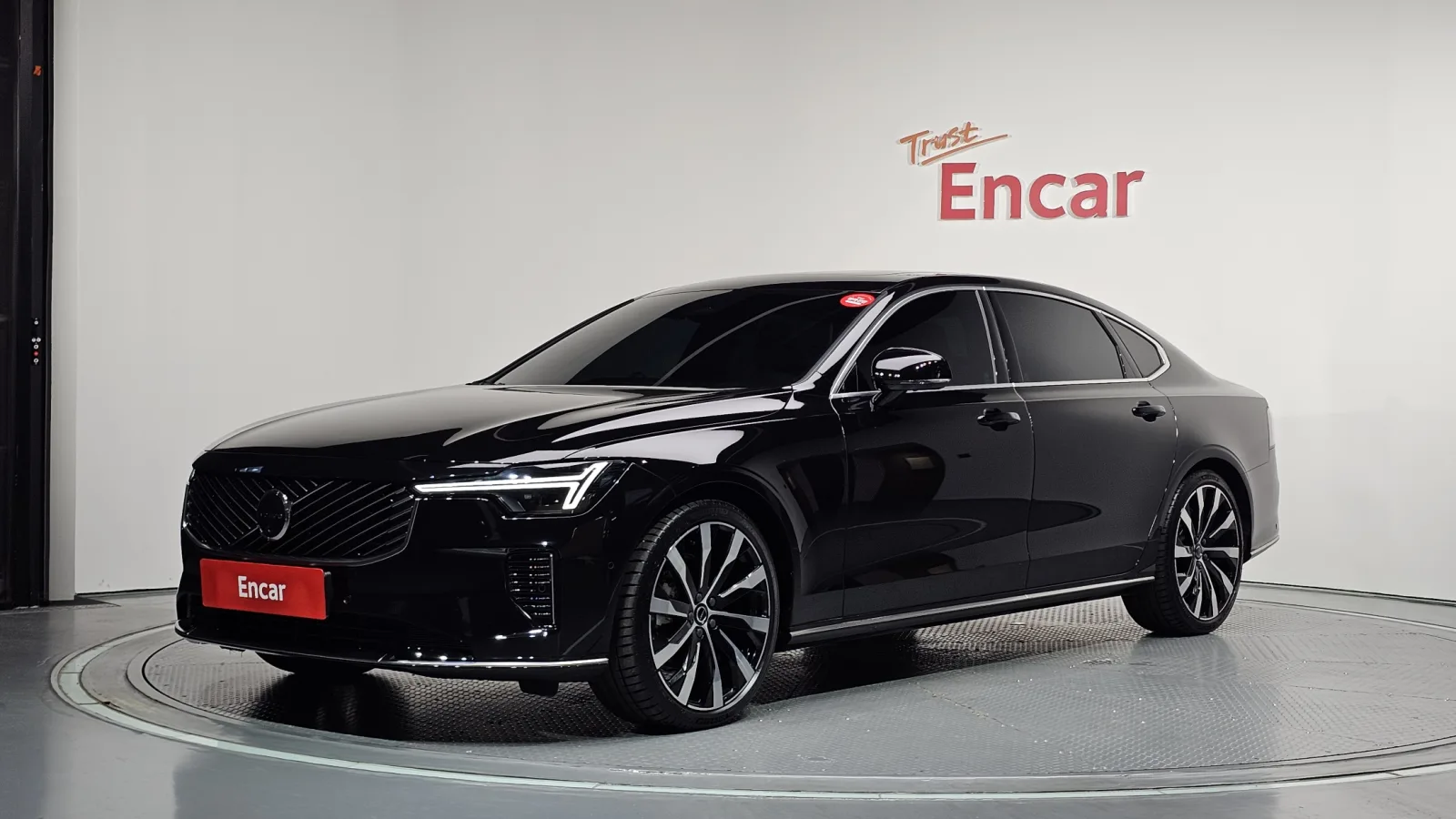2026 Volvo S90