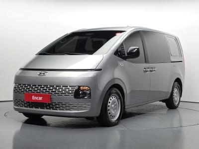 2022 Hyundai Staria