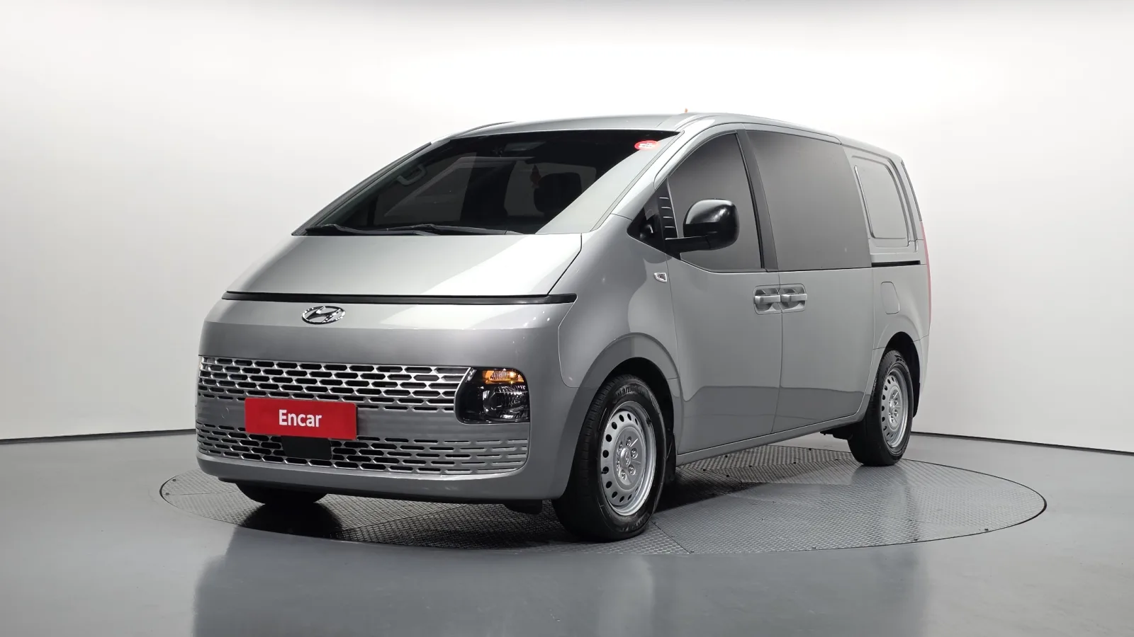2022 Hyundai Staria