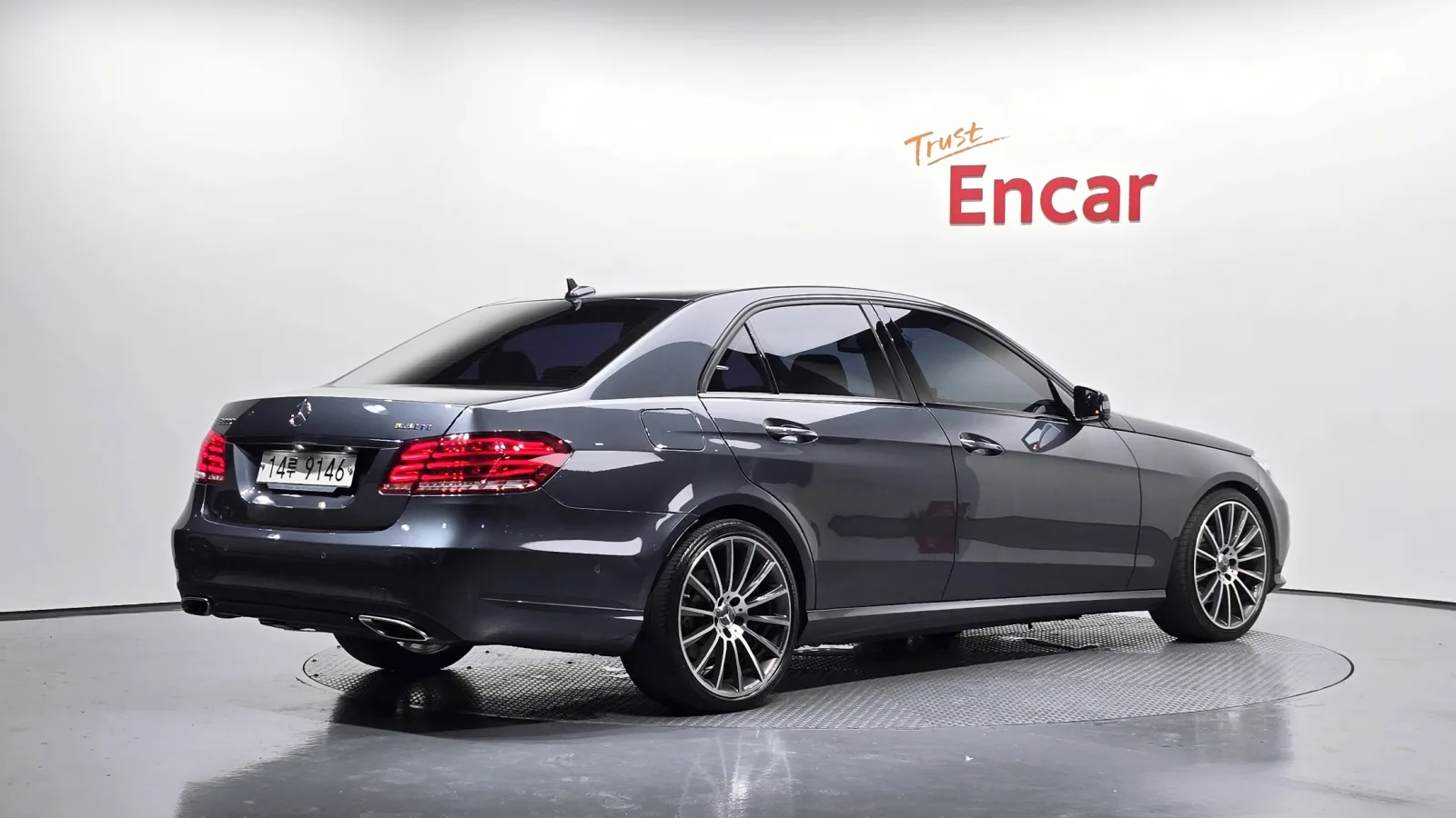 2016 Mercedes-Benz E-Class