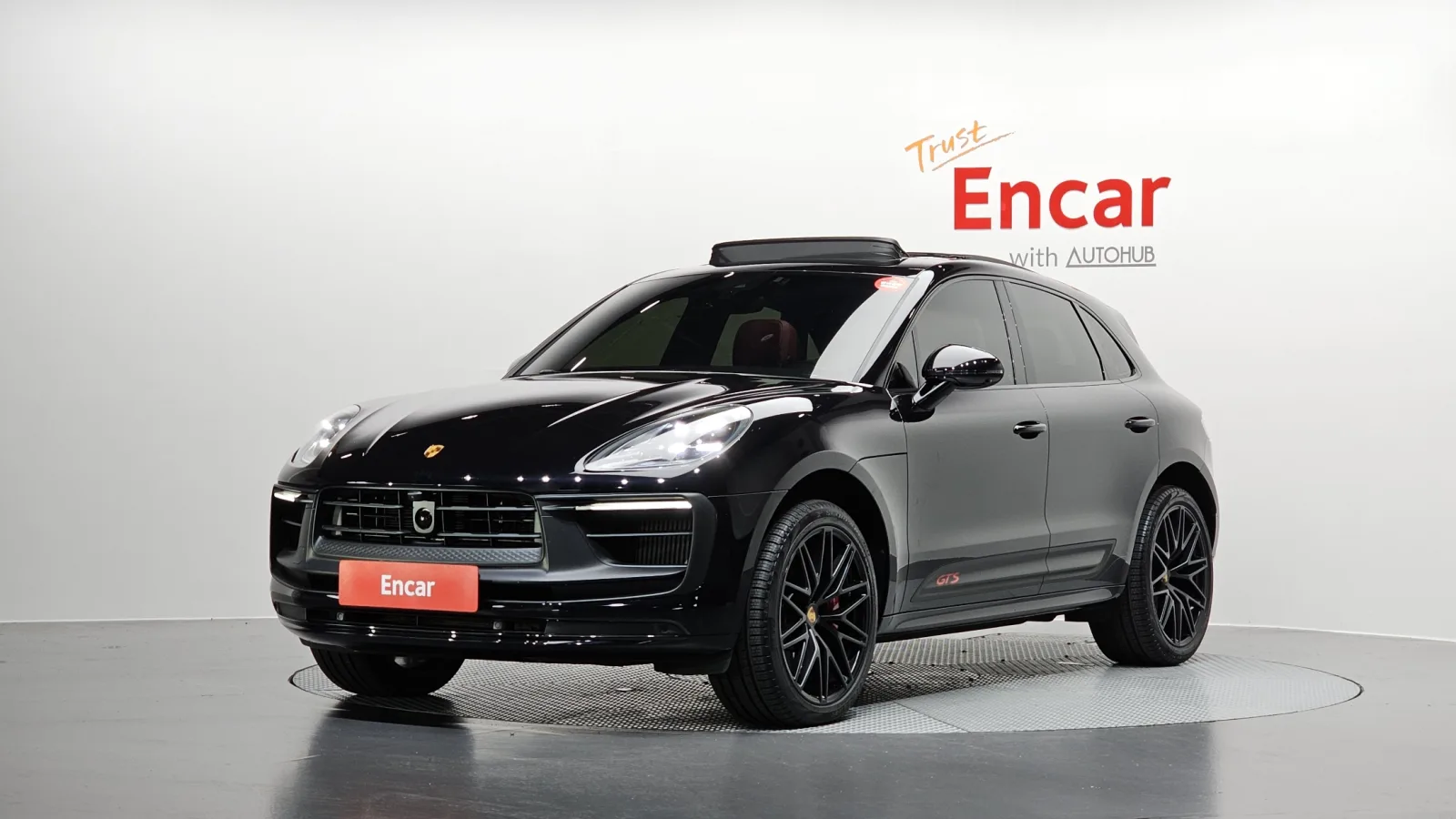 2023 Porsche Macan