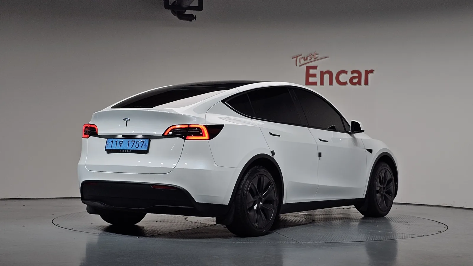 2024 Tesla Model Y