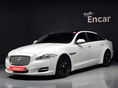 2011 Jaguar XJ