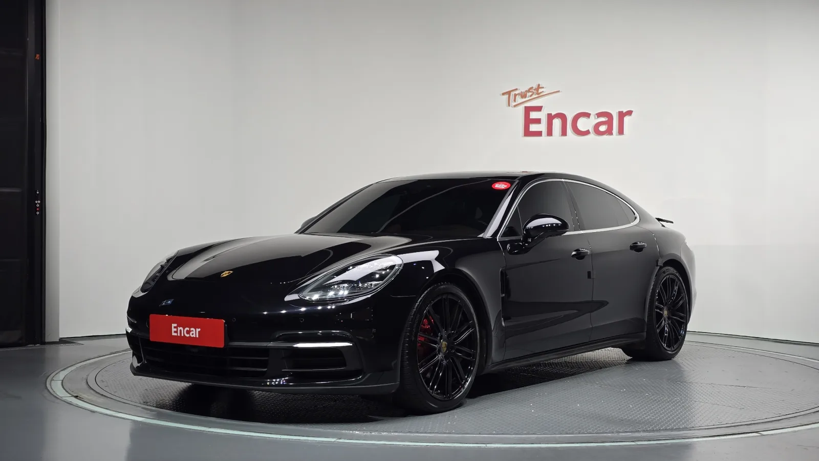 2020 Porsche Panamera