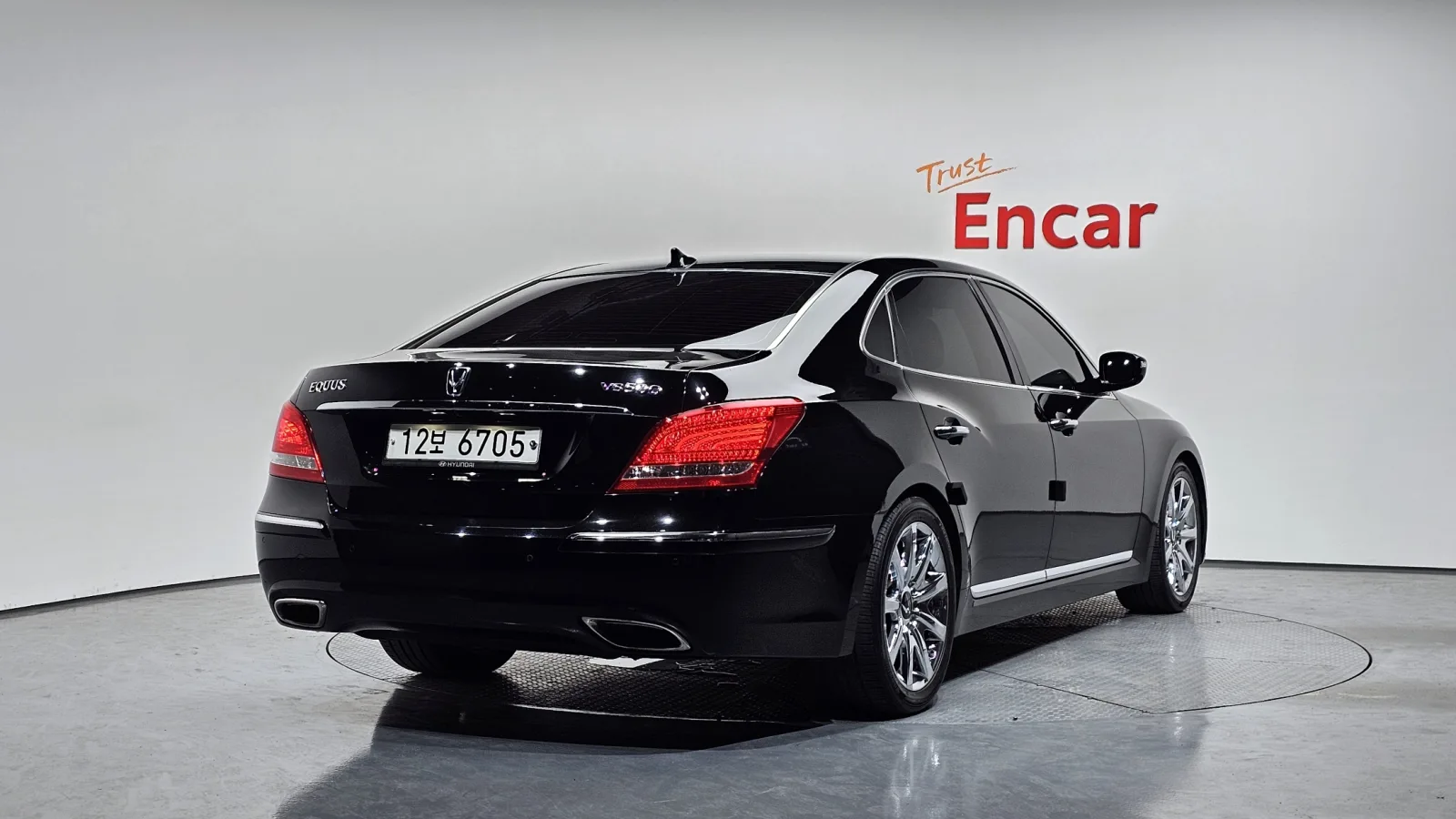 2012 Hyundai Equus