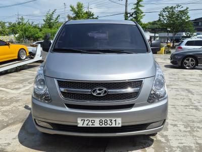 2013 Hyundai Starex