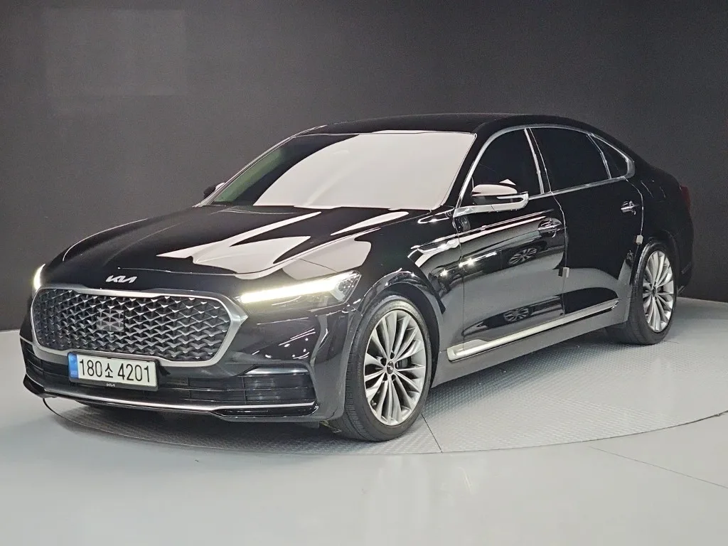 2022 Kia K9