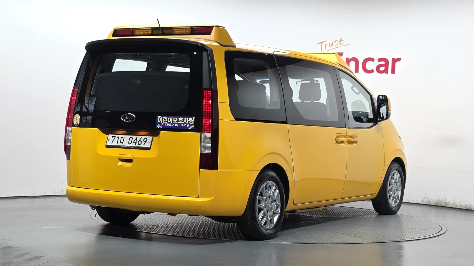 2022 Hyundai Staria