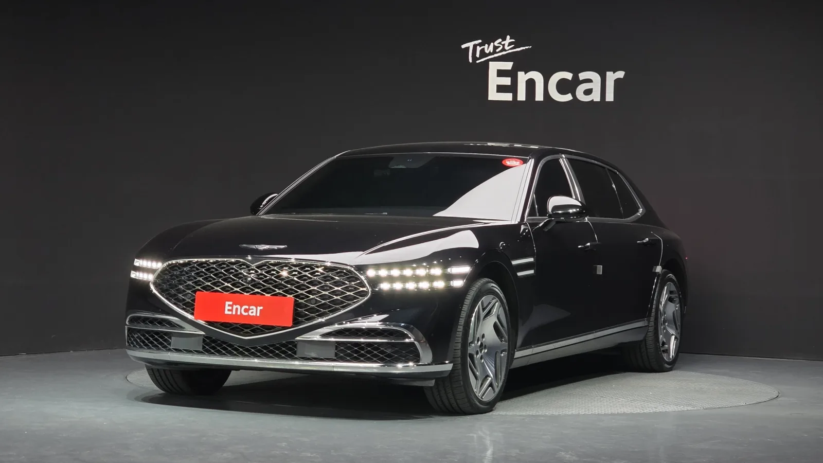 2023 Genesis G90