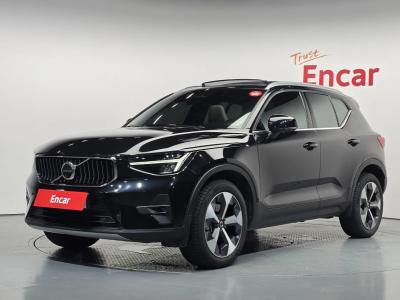 2023 Volvo XC40