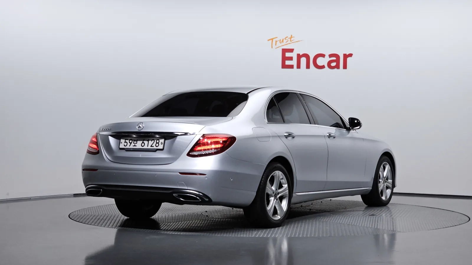 2017 Mercedes-Benz E-Class