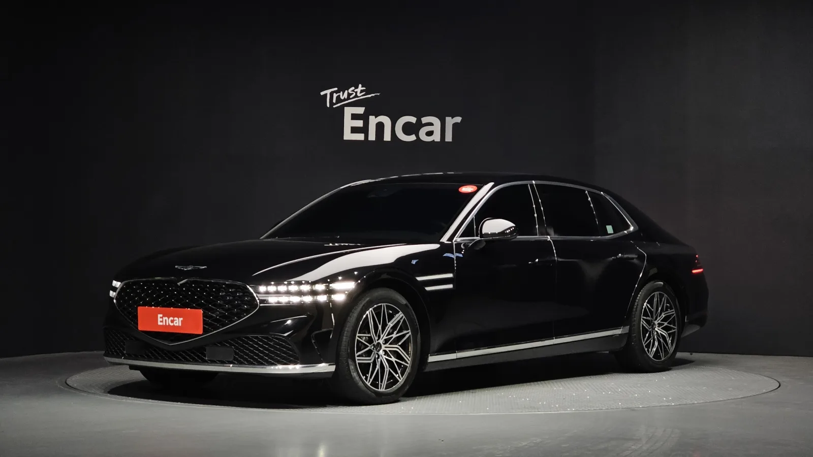 2023 Genesis G90