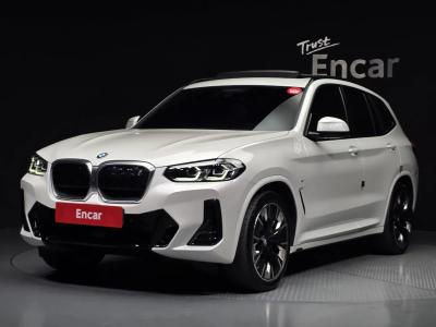2022 BMW iX3