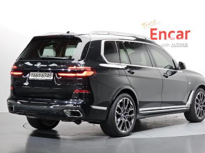 2026 BMW X7