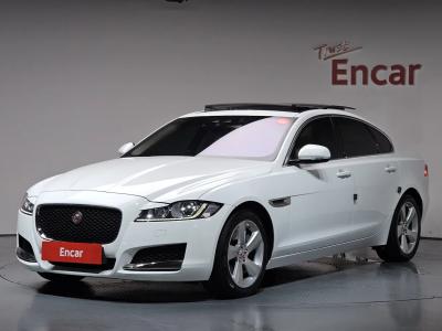 2017 Jaguar XF