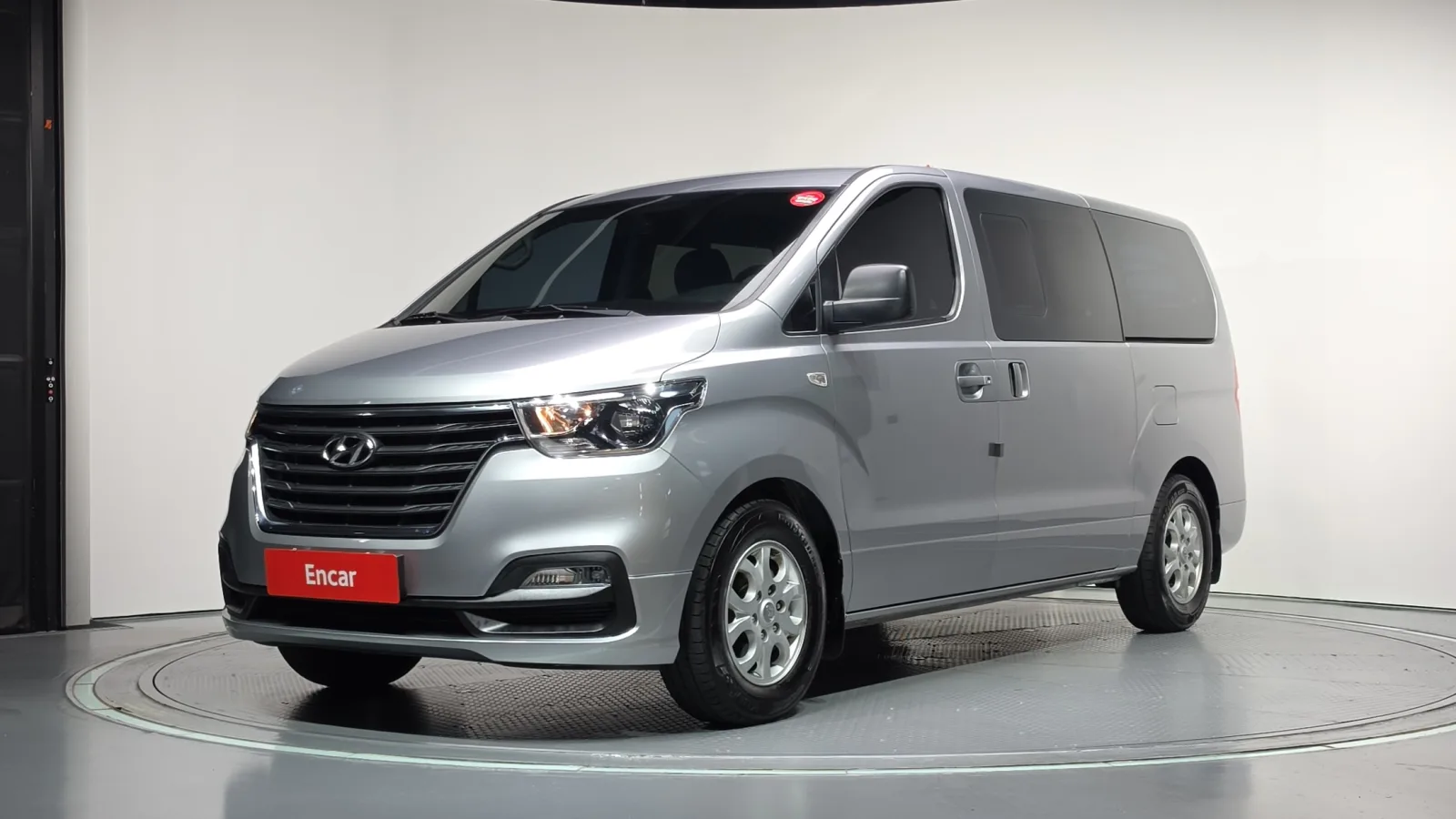 2019 Hyundai Starex