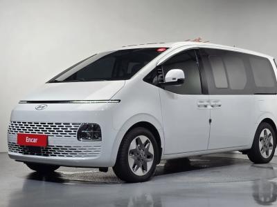 2025 Hyundai Staria