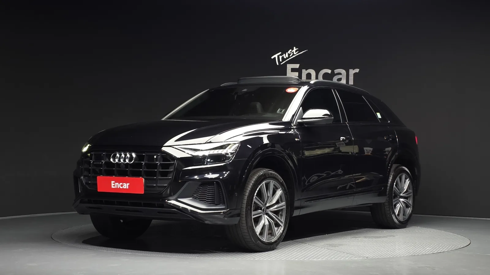 2021 Audi Q8