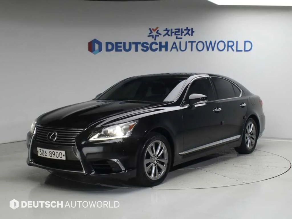 2013 Lexus LS