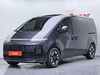 2025 Hyundai Staria