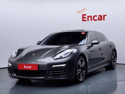 2014 Porsche Panamera