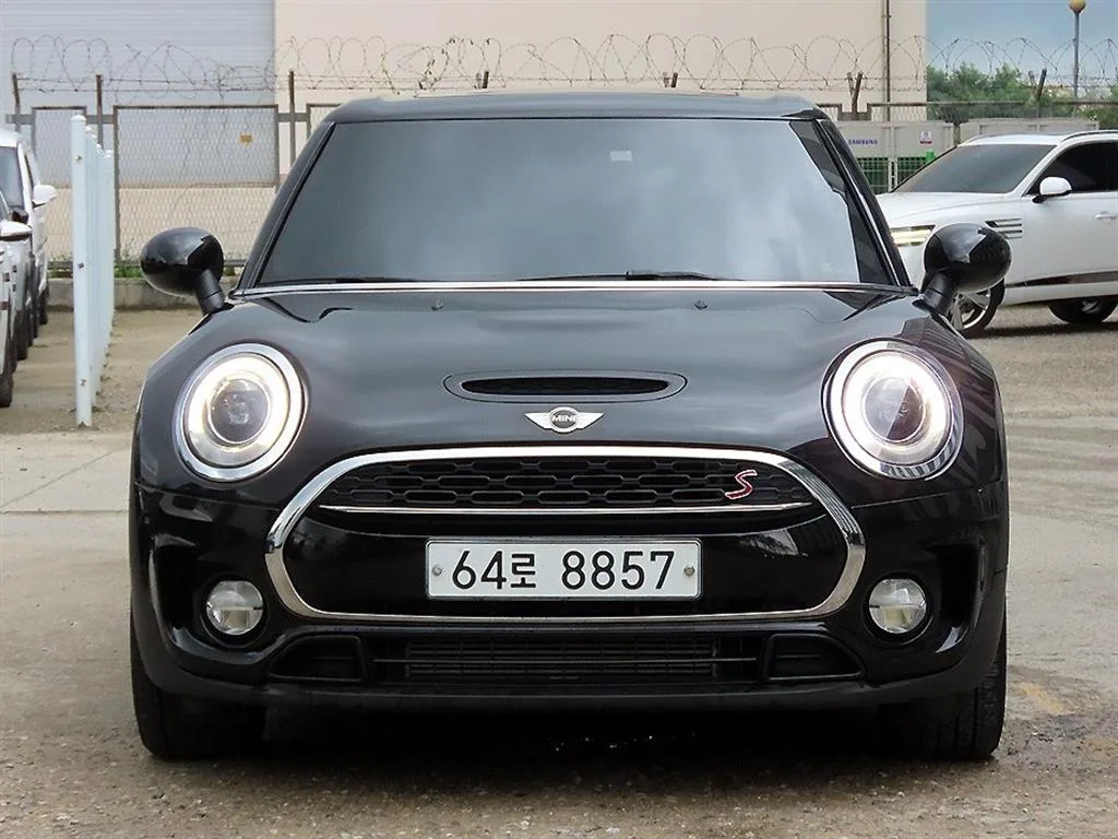 2017 MINI Clubman