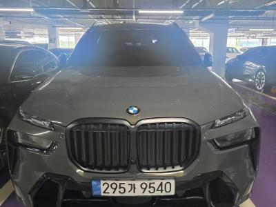 2025 BMW X7