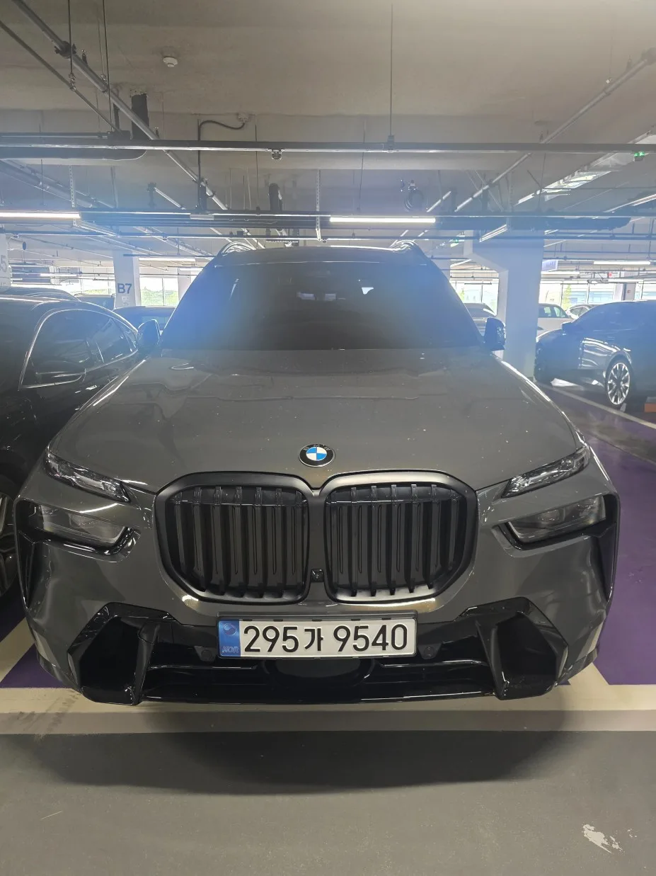 2025 BMW X7