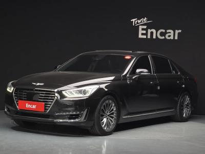 2018 Genesis EQ900