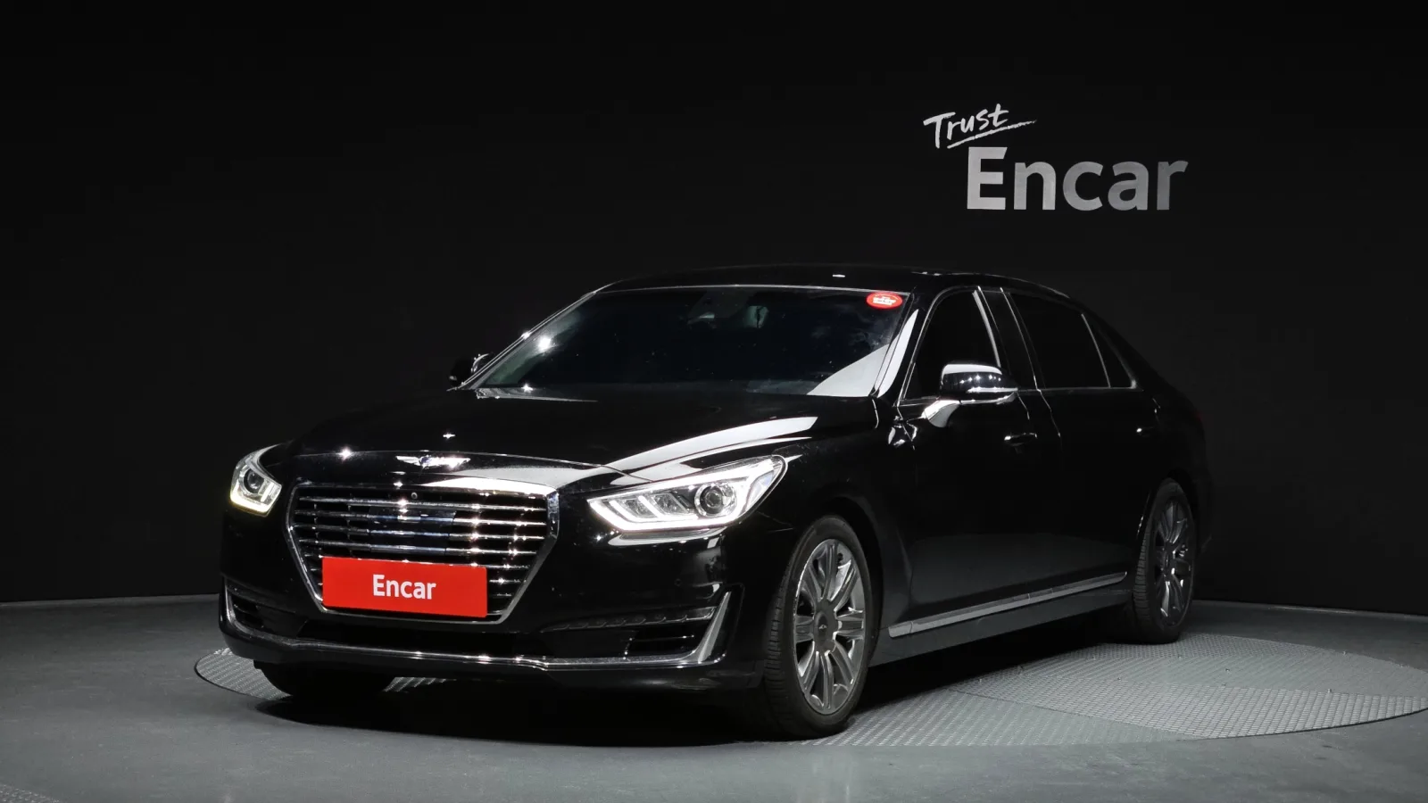 2016 Genesis EQ900