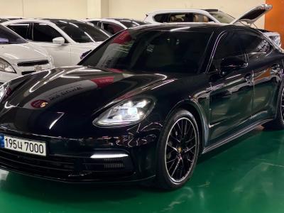 2018 Porsche Panamera