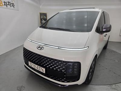 2023 Hyundai Staria