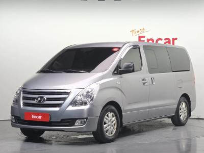 2016 Hyundai Starex