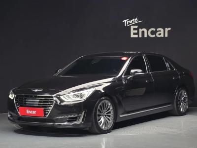 2018 Genesis EQ900
