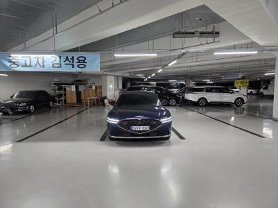 2022 Genesis G90