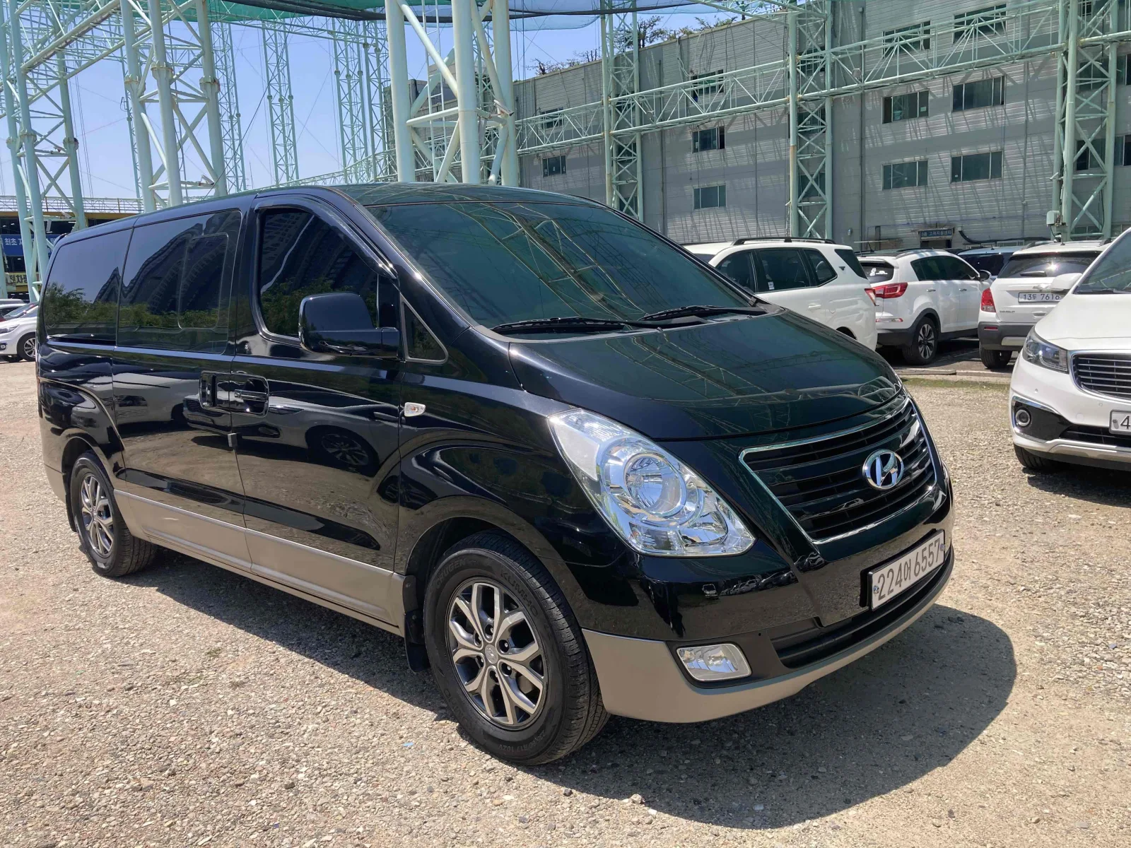 2016 Hyundai Starex